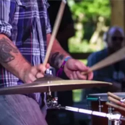 Skillshare Drumming Standing Up With Jamin Marshall [TUTORIAL]